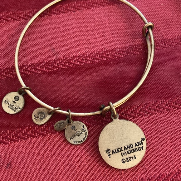 5/$10❤️❤️❤️2014 Alex and Ani “A” Energy Bangle Bracelet - Picture 3 of 3